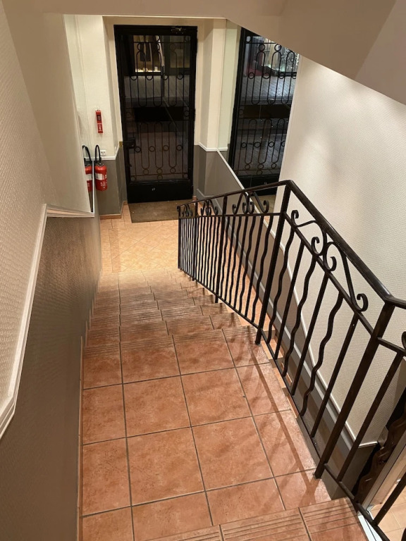 Cannes Holiday Suites 2