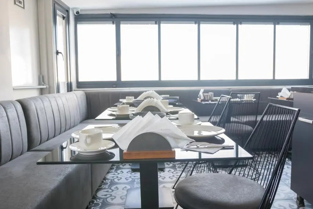 Mardia Hotel