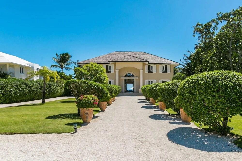 Ocean Font Villa With Direct Access to Beautiful Caribbean sea
