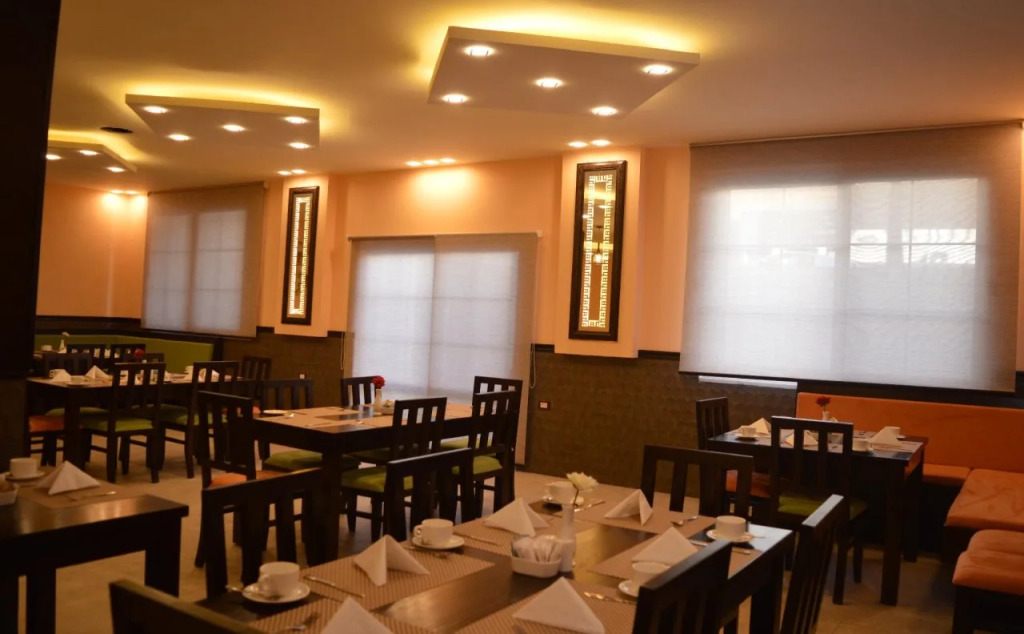 Tilal Almadina Hotel & Suites