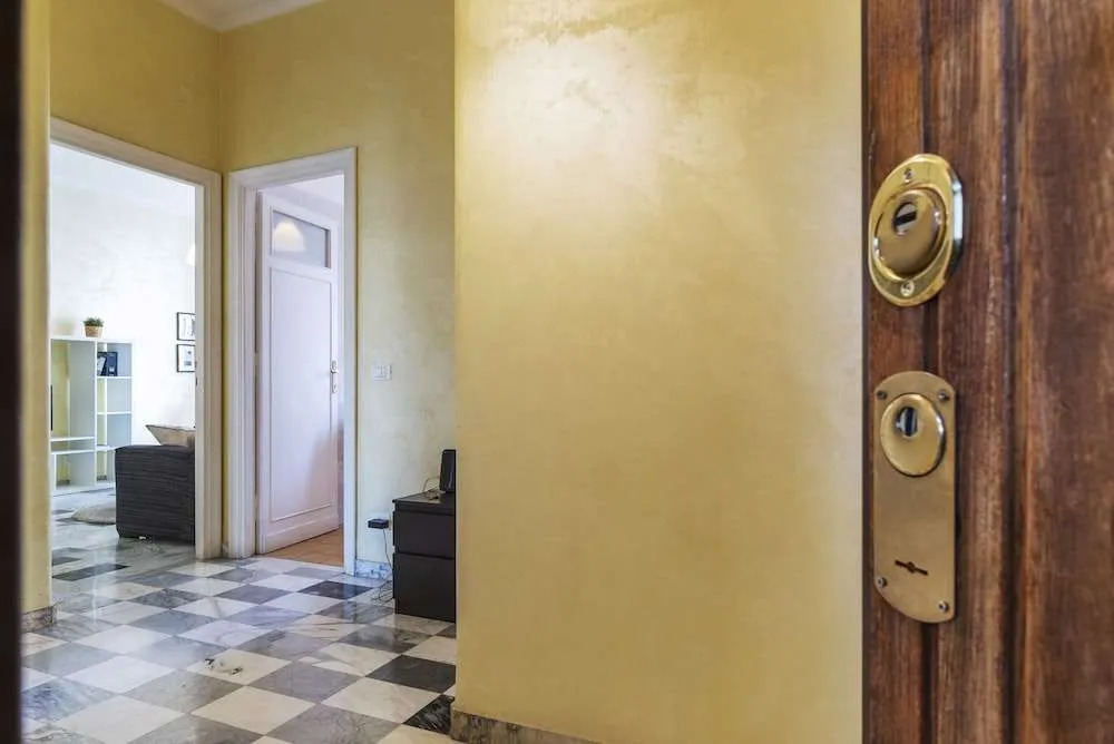 Appio Latino Cosy Flat