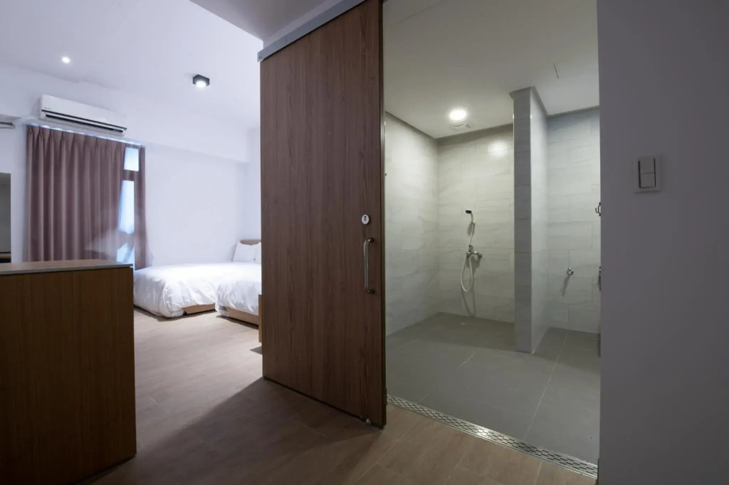 LIANN Hotel