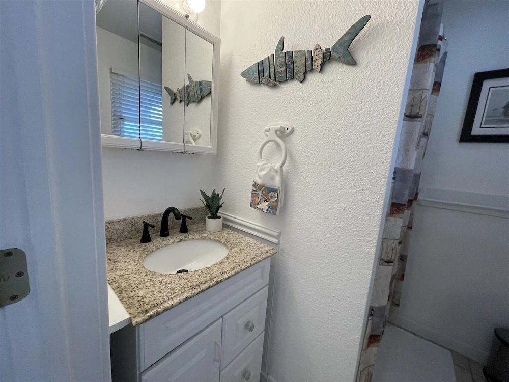 13 Dry Dock Studio Bedroom Condo by RedAwning