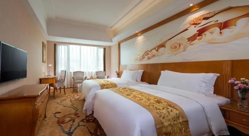Vienna International Hotel Guangzhou Xintang Jean Fangzhicheng