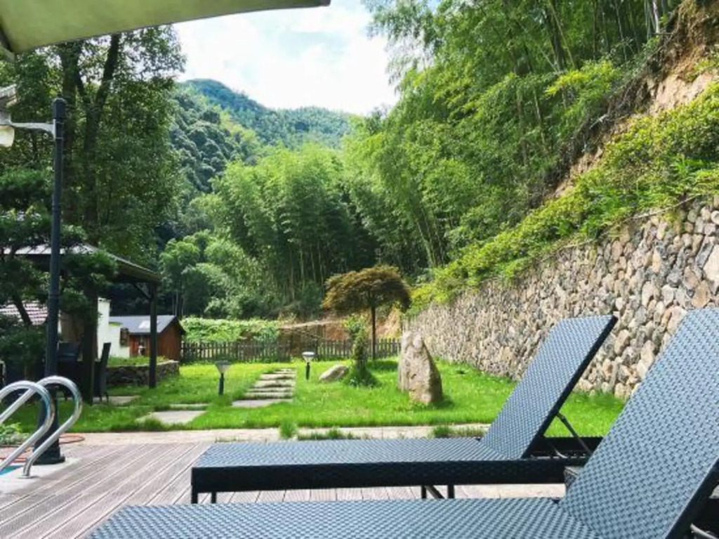 Yinxian Shanju Hotel