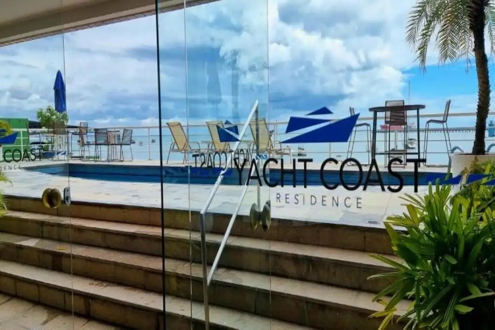 Yacht Coast