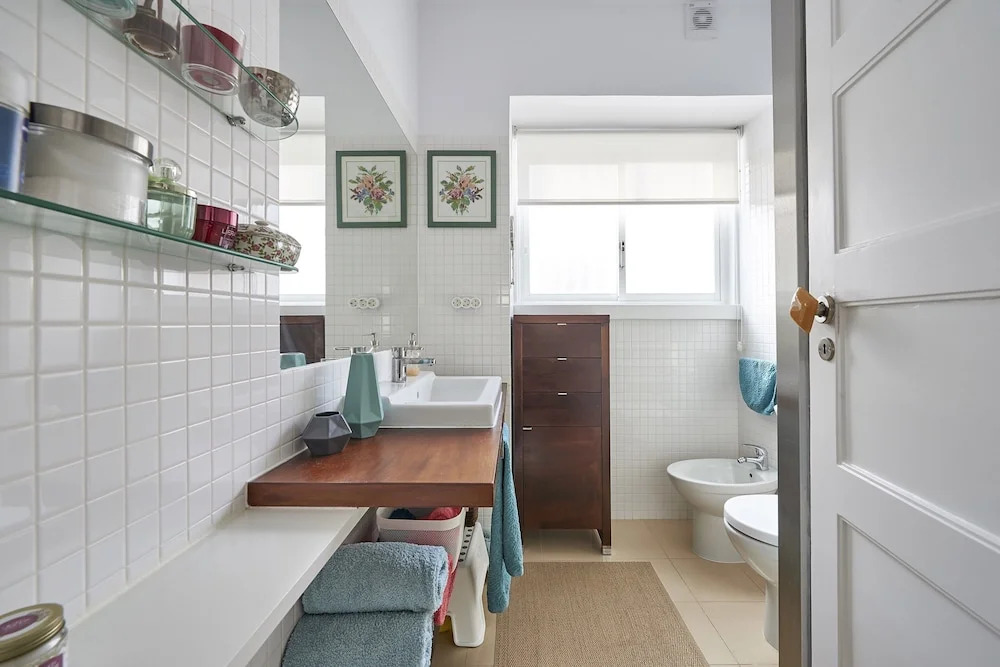 Lisbon Haven \- Family Apartment by the Metro w\/AC