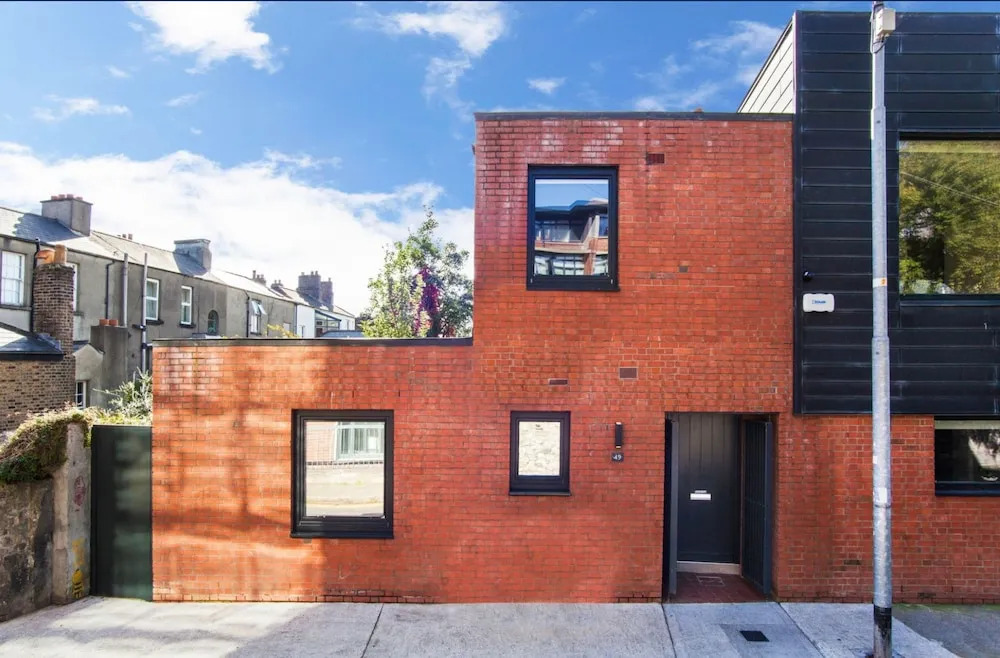 2 Bedroom Home With Private Patio