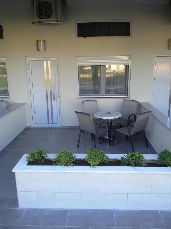 Fani Luxury Apartments Stavros
