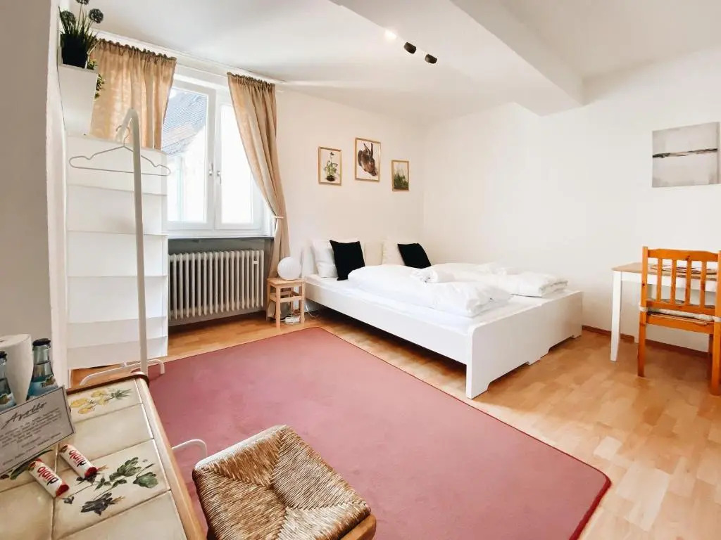 Apollo Apartments
