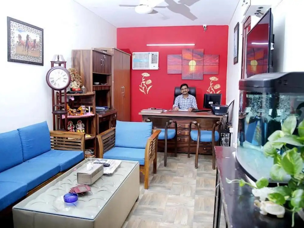 Maplewood Guest House, Neeti Bagh, New Delhiit is a Boutiqu Guest House - Room 2