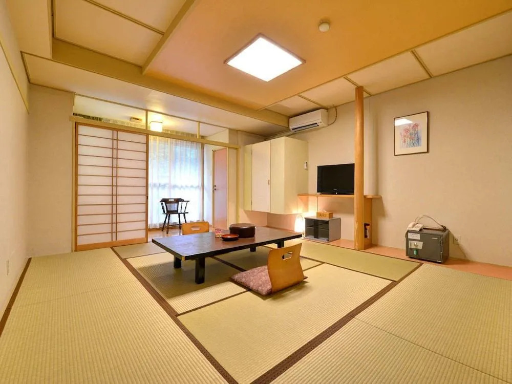 Shima Onsen Yuzurihaso Hot spring Inn