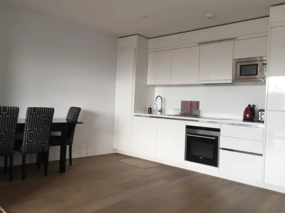 Modern 1 Bed in the Perfect Location- Very Central