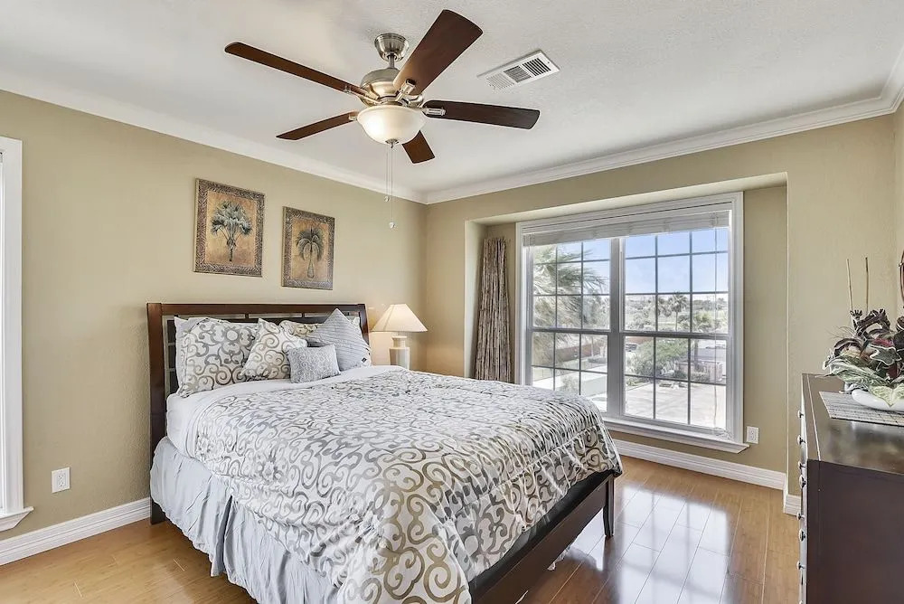 Dawn 1038-sailor's Repose 2 Bedrooms 2 Bathrooms Condo