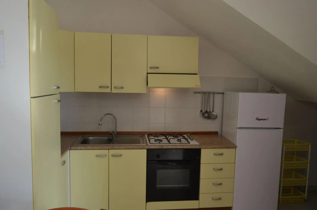 Holiday home surrounded by greenery 100 meters from the sea shore in the town of San Giovanni di Pos-Appartamento Aeres