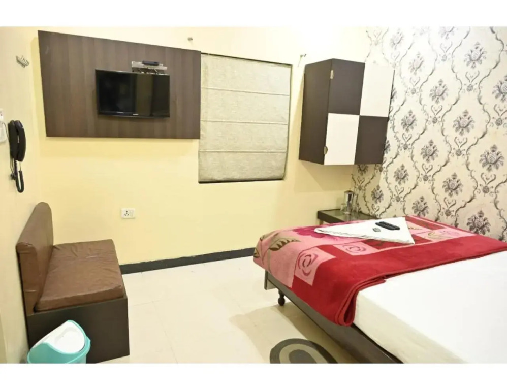 Hotel Arya