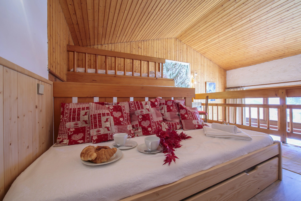 Chalet Charpoua in Le Tour Argenti re