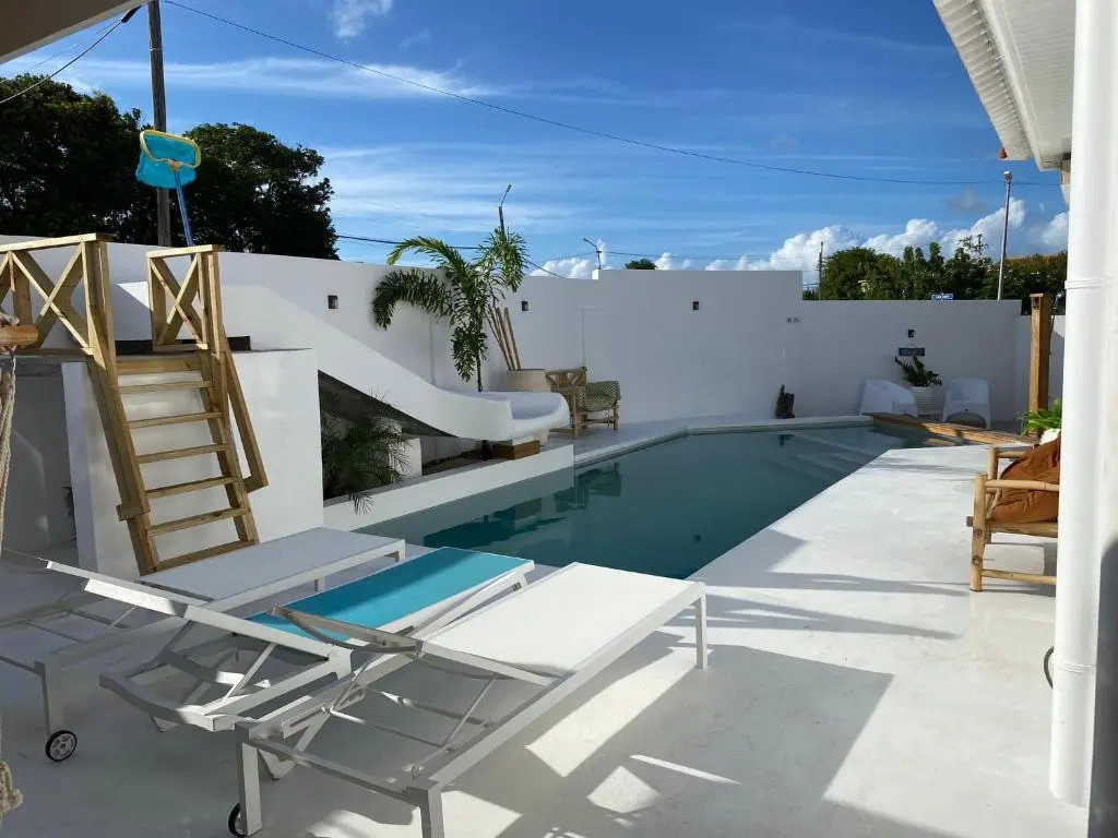 4BLESSINGSCURACAO TOP location swimming pool & nearby beaches -
