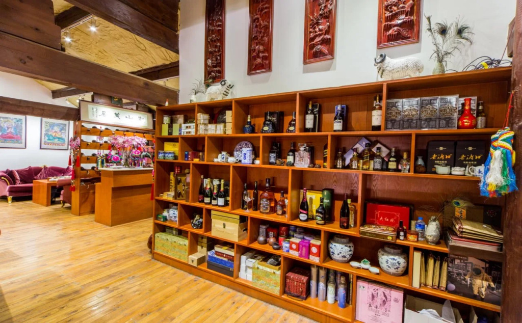 Lijiang Scenic Vacation Hotel