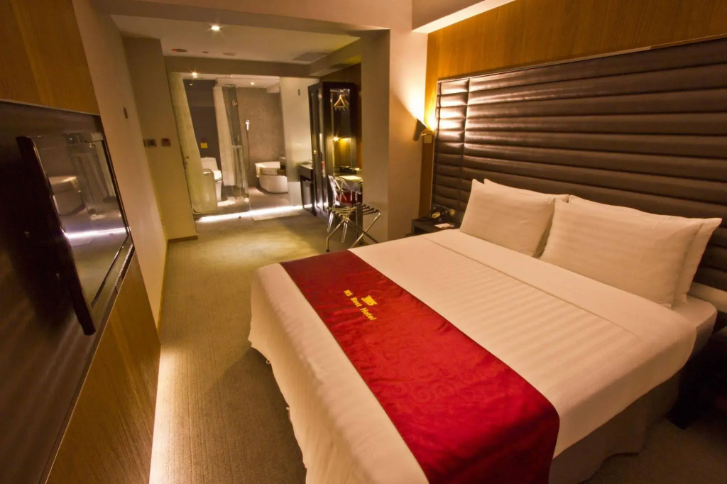 Newful Hotel