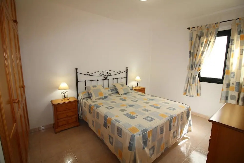 Cala Apartments 2Pax 1C