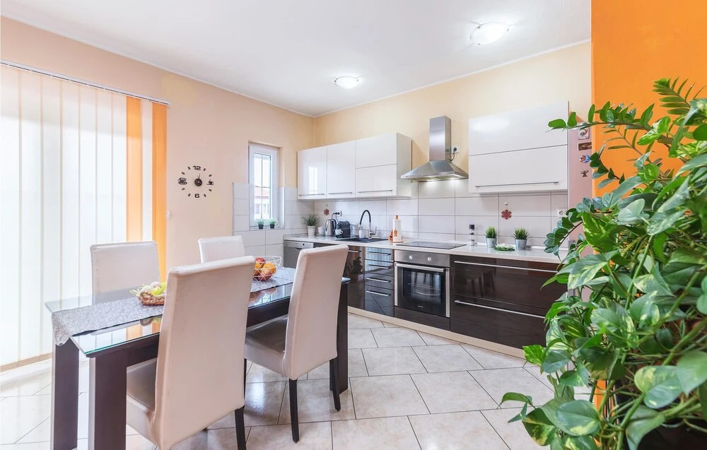 Stunning Home in Fazana With Wifi and 2 Bedrooms
