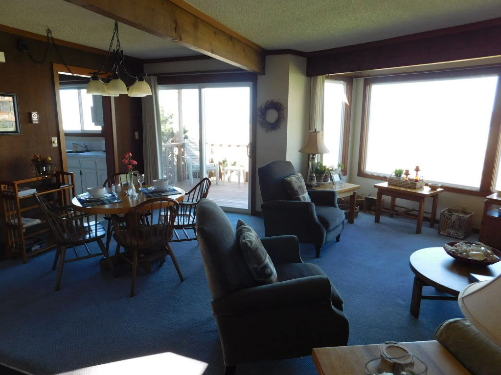 Little Creek Cove Beach Resort