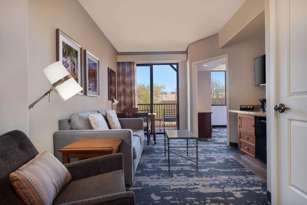Embassy Suites Tucson - Paloma Village