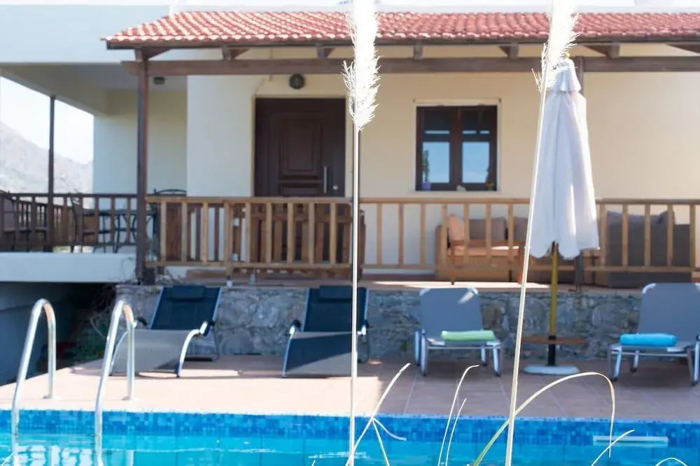 Felia Villa