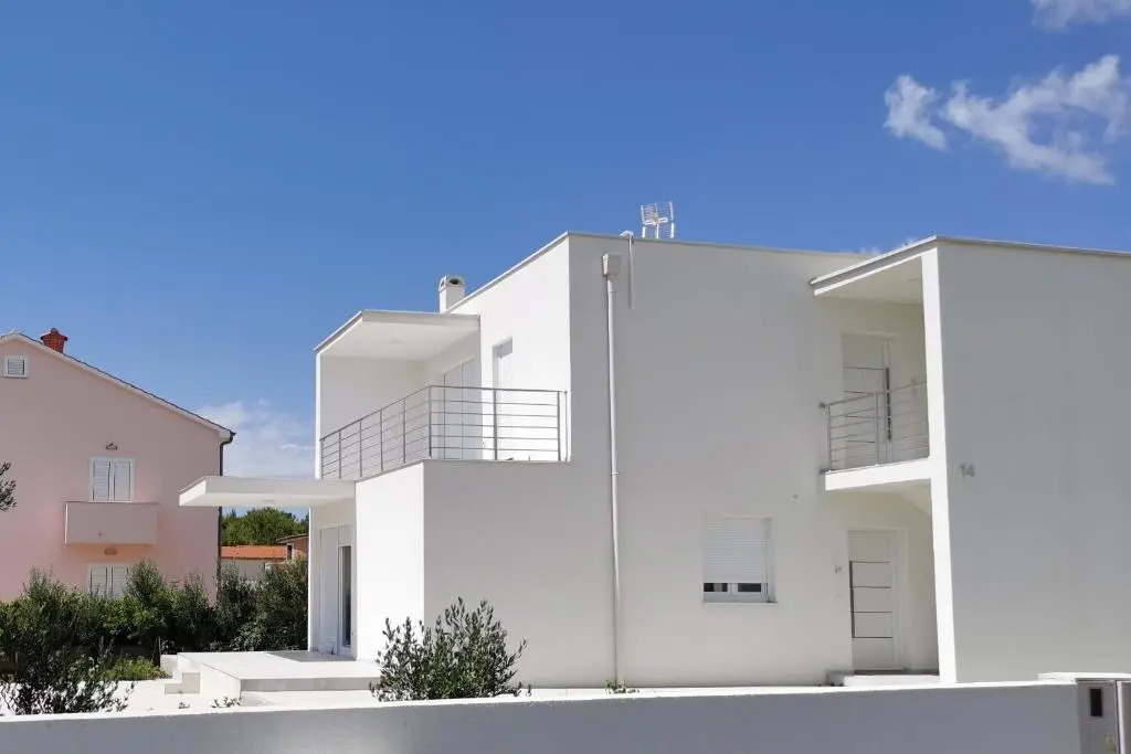 Apartments with parking space Vrsi - Mulo, Zadar - 19047