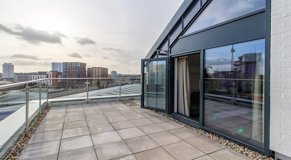 33 Parkside Coventry by Payman Club