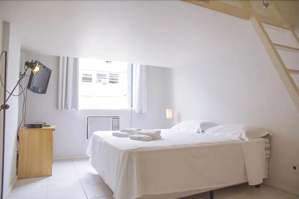 Quarto e Sala Copacabana - RSL363-703