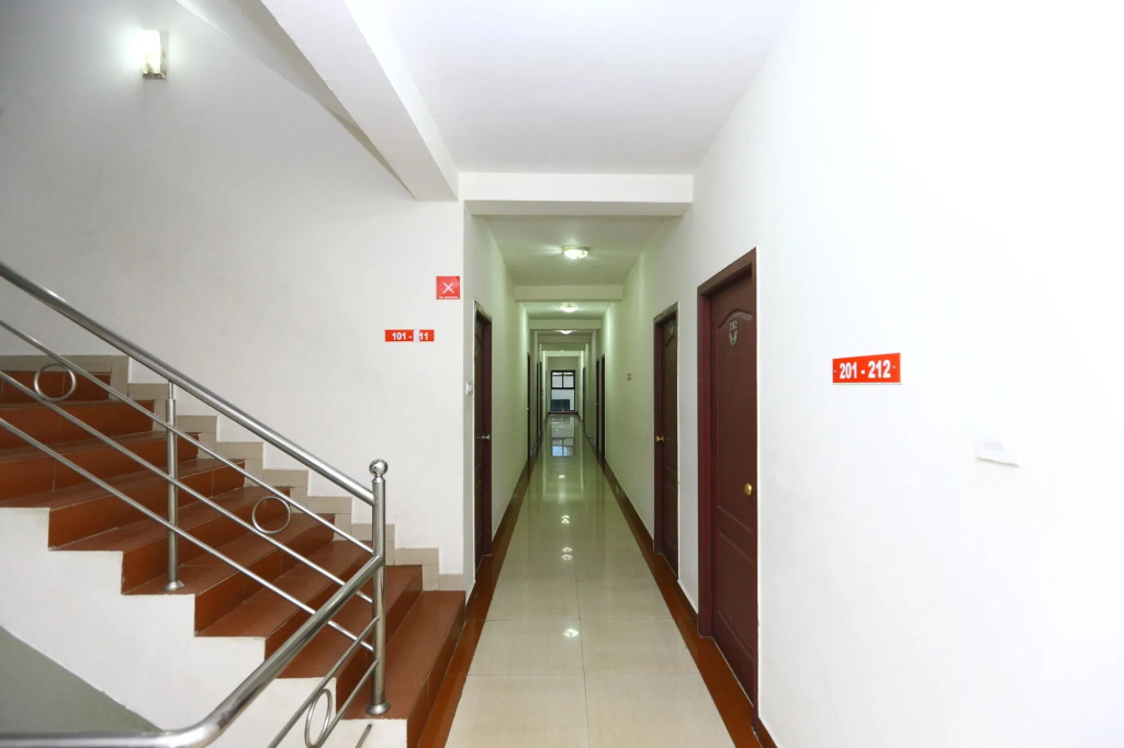 OYO 9183 RJ Inn