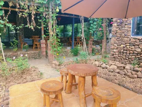 Yangshuo Xingping Li River Inn
