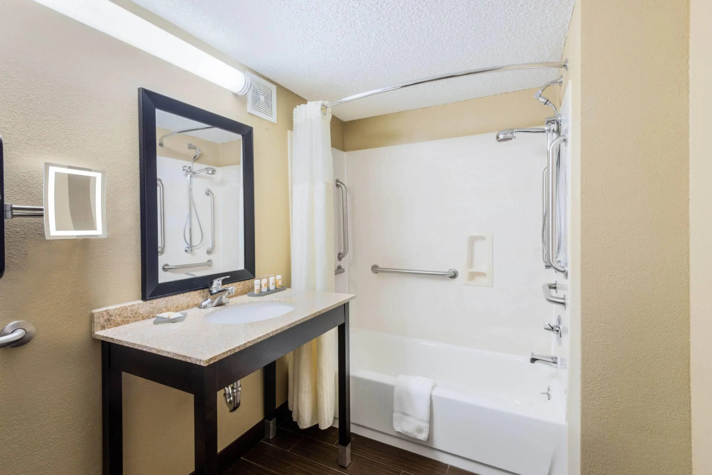 La Quinta Inn & Suites - New River Gorge National Park