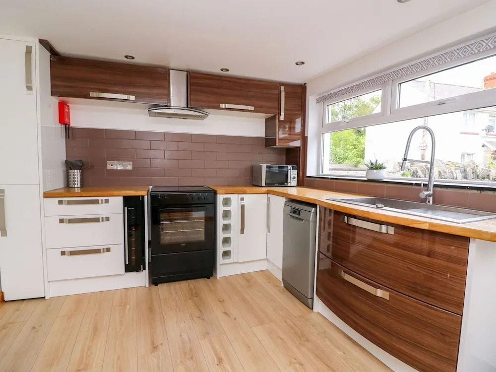 1 Poplar Terrace