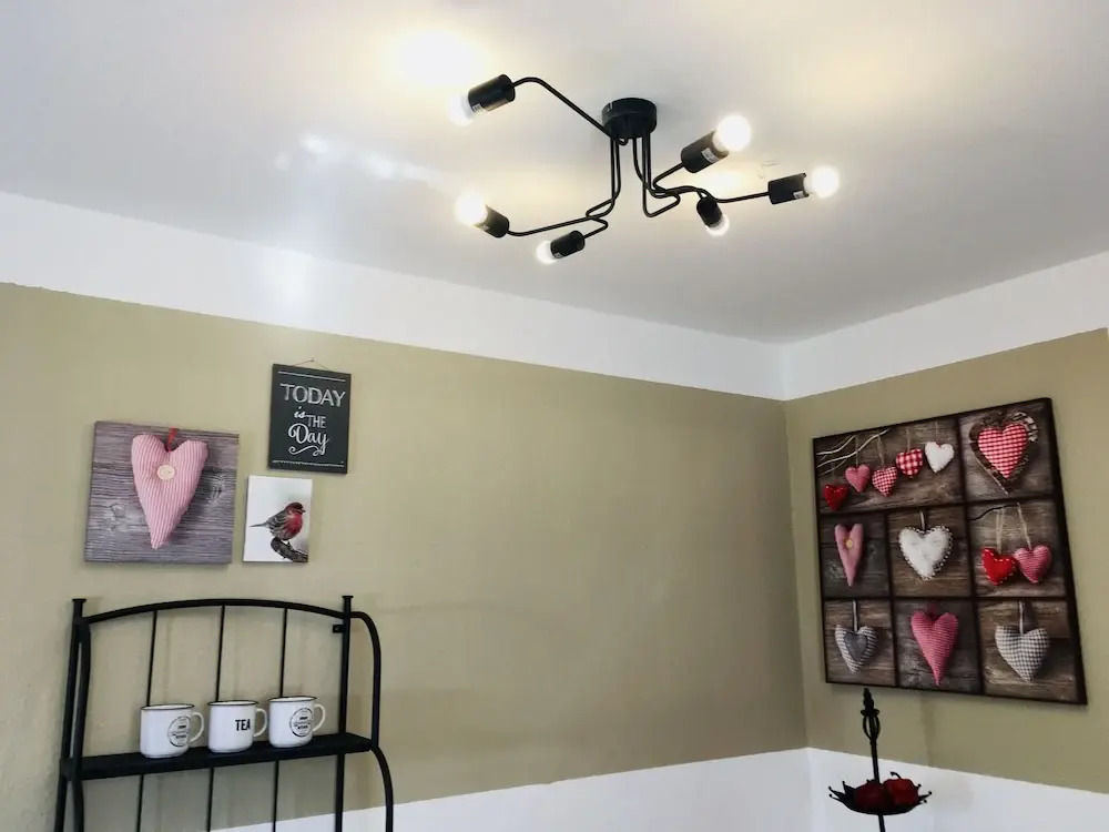 B&B Hotel GOLDENER HAHN - Hyggelige Budgetzimmer mit Panorama Hallenbad
