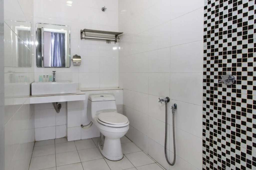 Smile Hotel Cheras Pudu KL