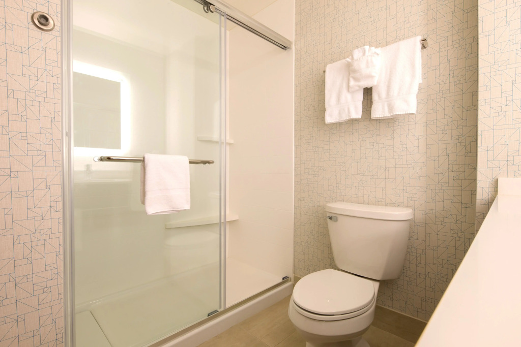 Holiday Inn Express & Suites Alpena - Downtown by IHG