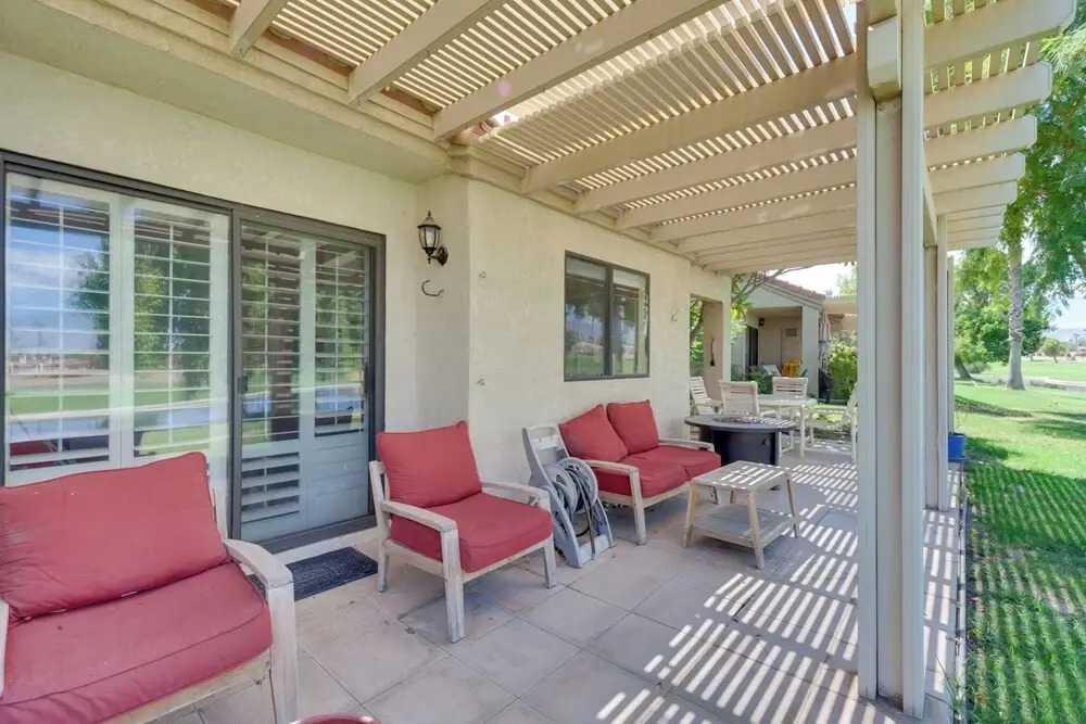 Pool Access & On-site Golf: Palm Desert Retreat!