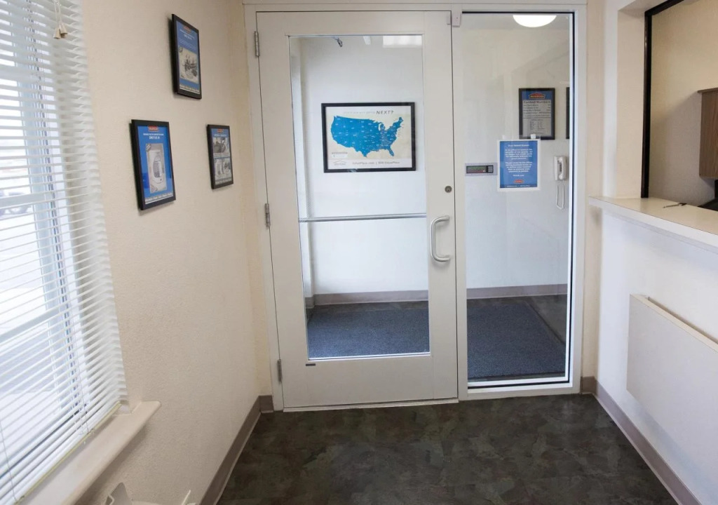 WoodSpring Suites Kansas City Mission