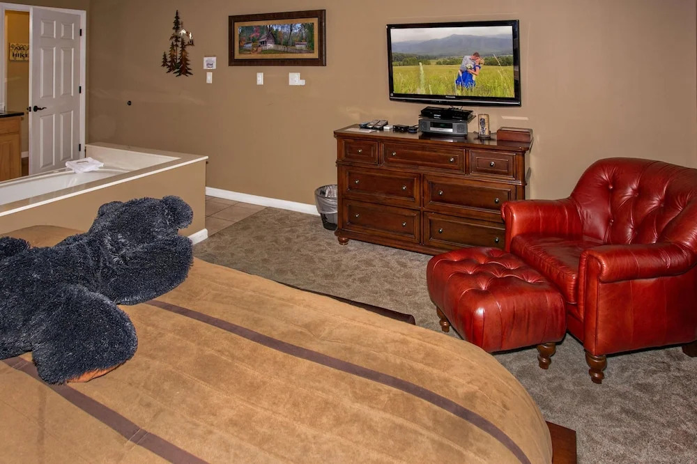 Whispering Pines 552