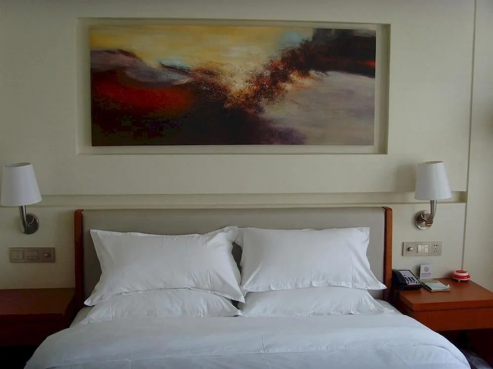 Cana Hotspring Hotel