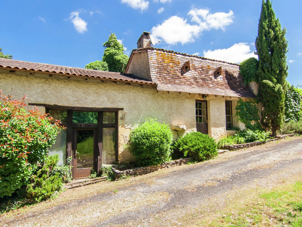 Mansion in Bourgnac With Garden