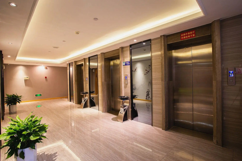 Yitu Lake View Hotel