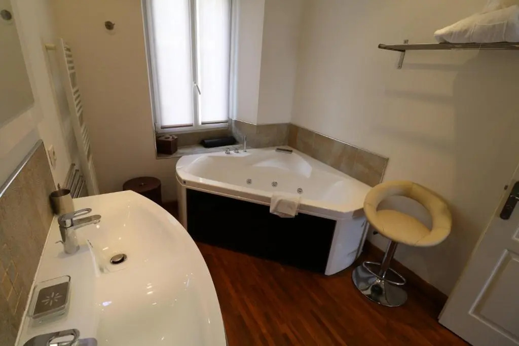 Luxury 1 bedroom Quai St Pierre 2 mins from the Palais & Croisette 269