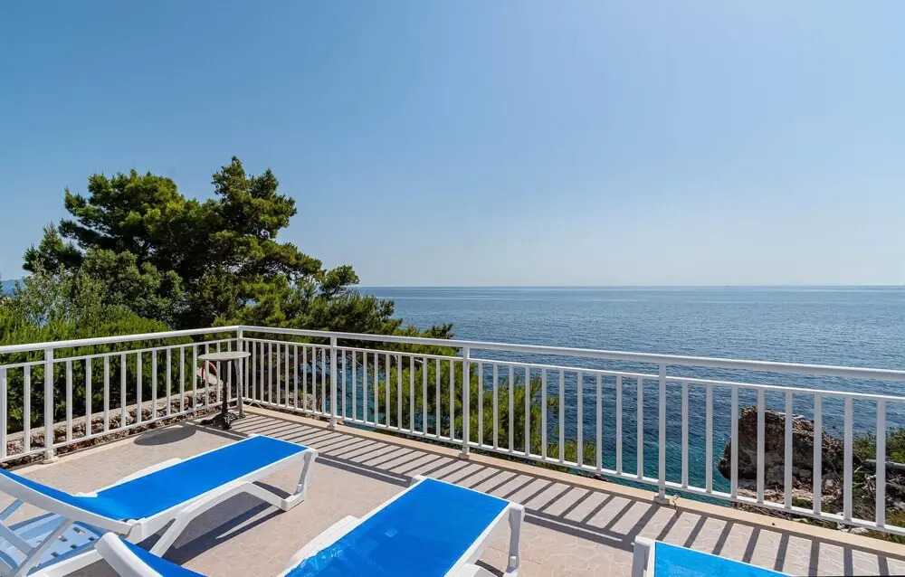 Awesome Home in Dingac With Wifi and 4 Bedrooms
