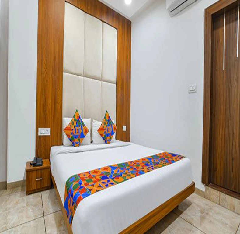Hotel Right Choice