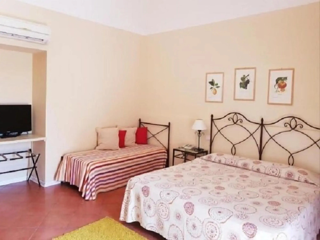 Etna Hotel