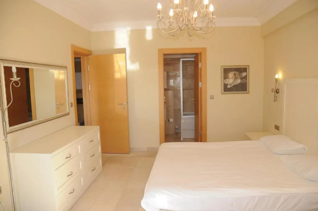 Gold City 3B Penthouse with Free AquaPark